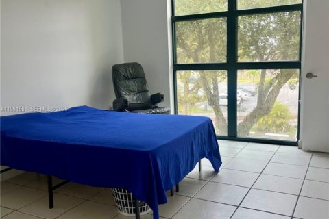 Купить кондоминиум в Майами, Флорида 2 спальни, 83.43м2, № 2024371 - фото 10