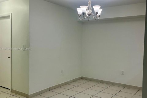 Купить кондоминиум в Майами, Флорида 2 спальни, 83.43м2, № 2024371 - фото 3