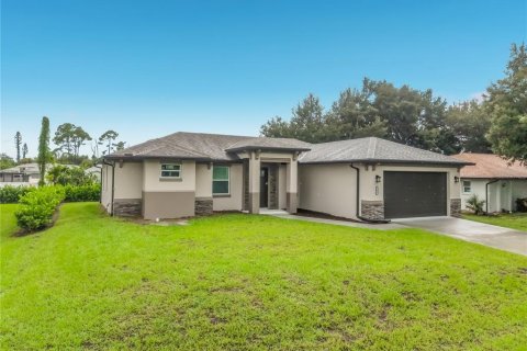 Villa ou maison à vendre à Port Charlotte, Floride: 3 chambres, 138.05 m2 № 2410172 - photo 4