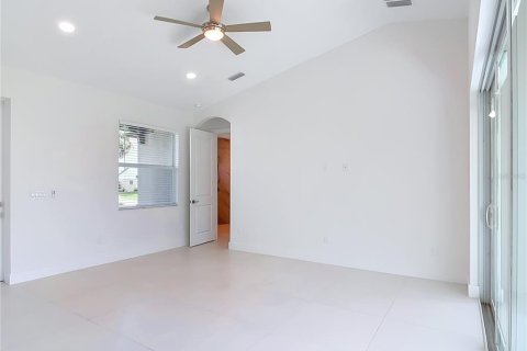 Villa ou maison à vendre à Port Charlotte, Floride: 3 chambres, 138.05 m2 № 2410172 - photo 8