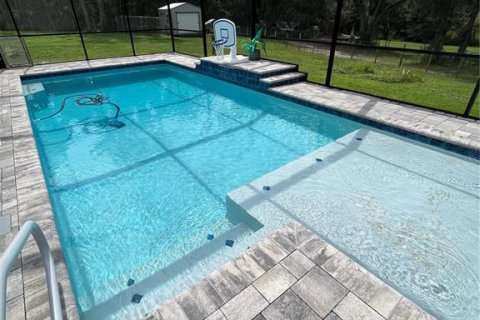 House in Weeki Wachee, Florida 5 bedrooms, 278.71 sq.m. № 1898610 - photo 4