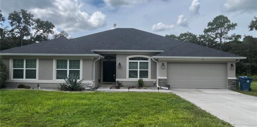 Villa ou maison à Weeki Wachee, Floride 5 chambres, 278.71 m2 № 1898610