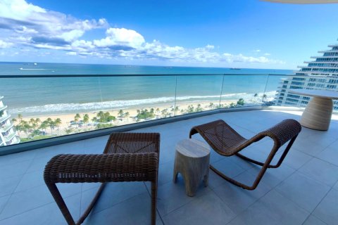 Condo in Fort Lauderdale, Florida, 3 bedrooms № 2429935 - photo 3