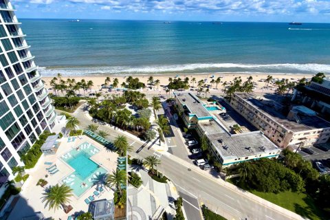 Condo in Fort Lauderdale, Florida, 3 bedrooms № 2429935 - photo 4