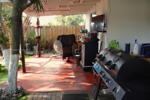 Купить виллу или дом в Майами, Флорида 2 спальни, 137.68м2, № 1957720 - фото 24