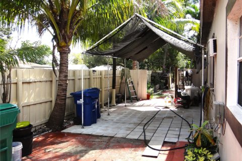 Купить виллу или дом в Майами, Флорида 2 спальни, 137.68м2, № 1957720 - фото 10