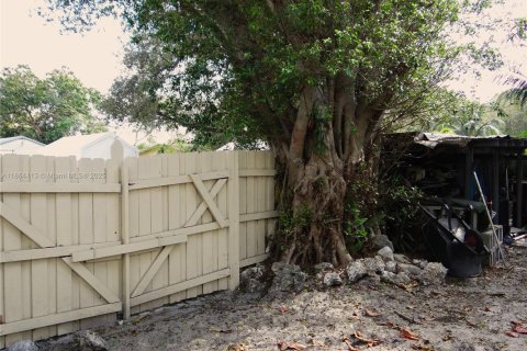 Купить виллу или дом в Майами, Флорида 2 спальни, 137.68м2, № 1957720 - фото 23