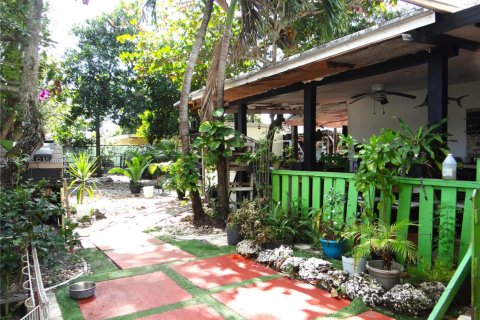 Купить виллу или дом в Майами, Флорида 2 спальни, 137.68м2, № 1957720 - фото 15