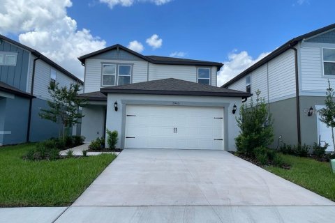House in Land O' Lakes, Florida 4 bedrooms, 204.66 sq.m. № 2197490 - photo 2