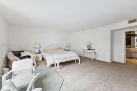 Copropriété à vendre à Bal Harbour, Floride: 3 chambres, 218.6 m2 № 2088465 - photo 21