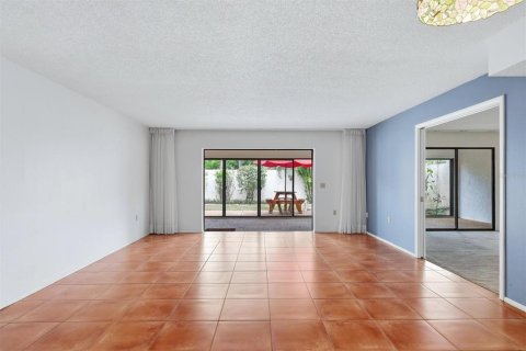Copropriété à vendre à Bradenton, Floride: 3 chambres, 151.62 m2 № 2398795 - photo 15
