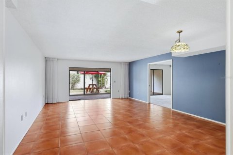 Copropriété à vendre à Bradenton, Floride: 3 chambres, 151.62 m2 № 2398795 - photo 4