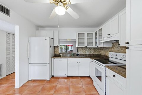 Copropriété à vendre à Bradenton, Floride: 3 chambres, 151.62 m2 № 2398795 - photo 9