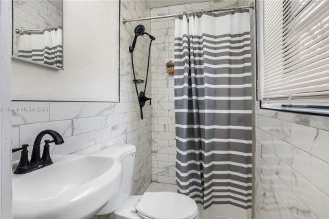 House in Miramar, Florida 3 bedrooms, 117.24 sq.m. № 1980478 - photo 18