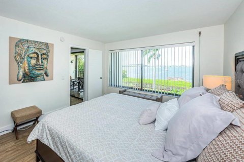 Villa ou maison à louer à Saint Petersburg, Floride: 2 chambres, 85.01 m2 № 2166385 - photo 10