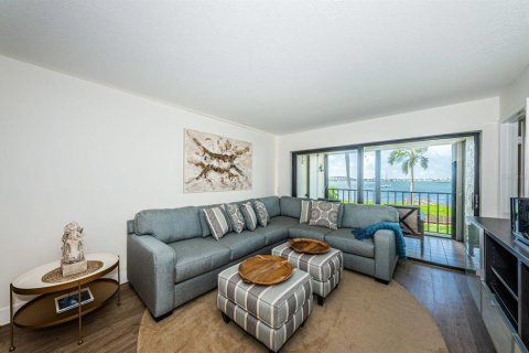 Villa ou maison à louer à Saint Petersburg, Floride: 2 chambres, 85.01 m2 № 2166385 - photo 19