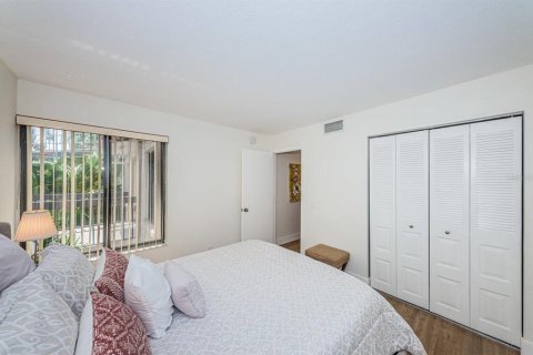 Villa ou maison à louer à Saint Petersburg, Floride: 2 chambres, 85.01 m2 № 2166385 - photo 15