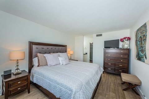 Villa ou maison à louer à Saint Petersburg, Floride: 2 chambres, 85.01 m2 № 2166385 - photo 16