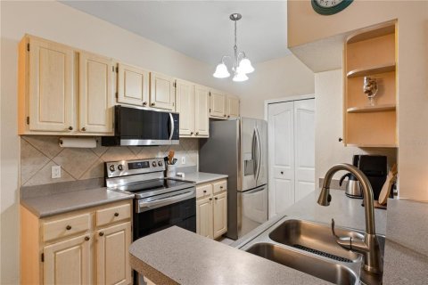 Condo in Maitland, Florida, 1 bedroom  № 1909844 - photo 2
