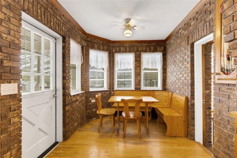 House in Lakeland, Florida 4 bedrooms, 298.49 sq.m. № 2237161 - photo 17