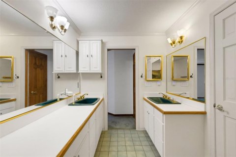 House in Lakeland, Florida 4 bedrooms, 298.49 sq.m. № 2237161 - photo 22