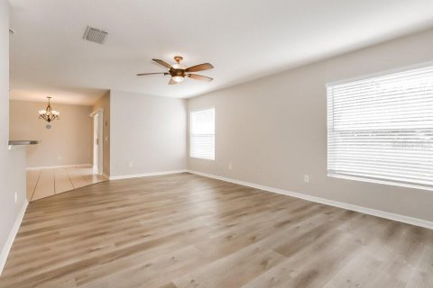 Villa ou maison à louer à Fish Hawk, Floride: 4 chambres, 273.5 m2 № 2380456 - photo 10