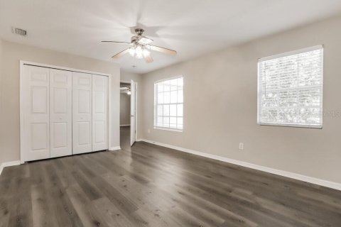 Villa ou maison à louer à Fish Hawk, Floride: 4 chambres, 273.5 m2 № 2380456 - photo 11