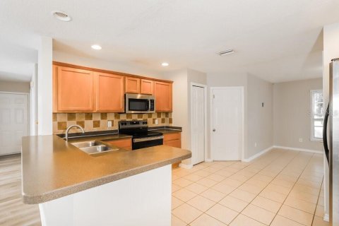 Villa ou maison à louer à Fish Hawk, Floride: 4 chambres, 273.5 m2 № 2380456 - photo 8