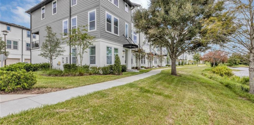 Adosado en Orlando, Florida 3 dormitorios, 185.62 m2 № 1877139