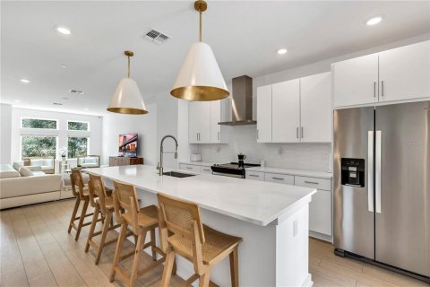 Adosado en alquiler en Orlando, Florida, 3 dormitorios, 185.62 m2 № 1877139 - foto 7