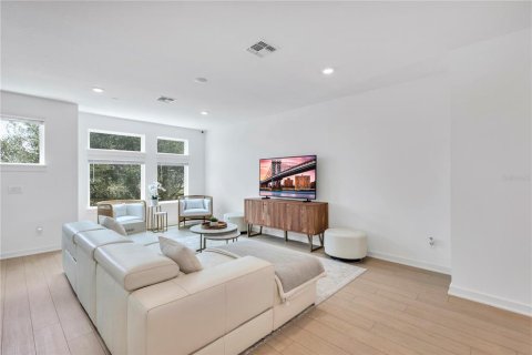Adosado en alquiler en Orlando, Florida, 3 dormitorios, 185.62 m2 № 1877139 - foto 12