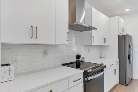 Adosado en alquiler en Orlando, Florida, 3 dormitorios, 185.62 m2 № 1877139 - foto 10