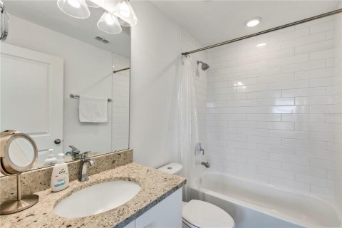Touwnhouse à louer à Orlando, Floride: 3 chambres, 185.62 m2 № 1877139 - photo 24