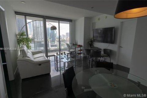 Condominio en alquiler en Miami, Florida, 2 dormitorios, 103.12 m2 № 1995422 - foto 6