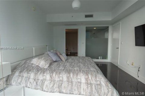 Condominio en alquiler en Miami, Florida, 2 dormitorios, 103.12 m2 № 1995422 - foto 13