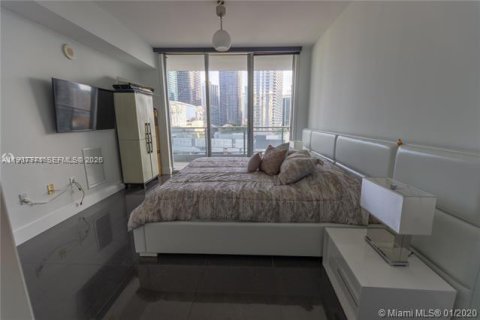 Condominio en alquiler en Miami, Florida, 2 dormitorios, 103.12 m2 № 1995422 - foto 14