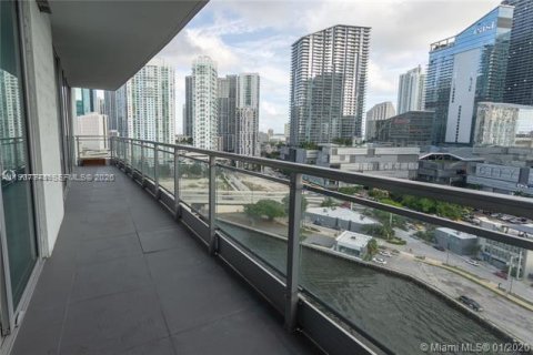 Condominio en alquiler en Miami, Florida, 2 dormitorios, 103.12 m2 № 1995422 - foto 19