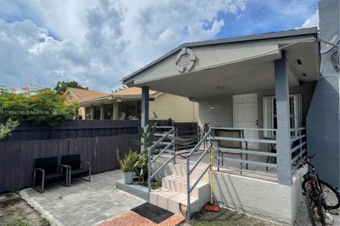 Casa en venta en Miami, Florida, 2 dormitorios, 197.7 m2 № 1862698 - foto 6