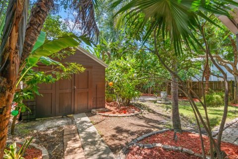 House in Clearwater, Florida 2 bedrooms, 104.61 sq.m. № 1873916 - photo 29