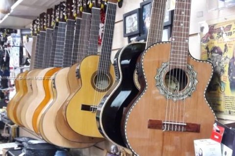 Immobilier commercial à vendre à Miami, Floride № 1977239 - photo 2