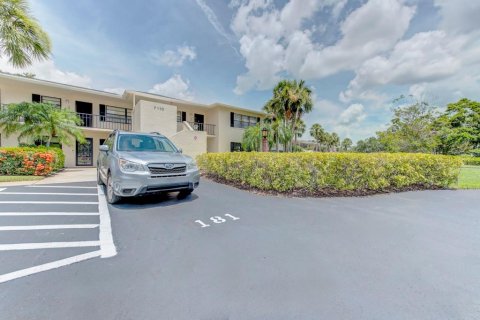 Copropriété à vendre à Sarasota, Floride: 3 chambres, 136.19 m2 № 1798653 - photo 2