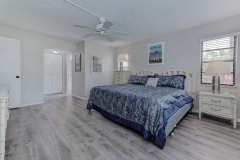 Copropriété à vendre à Sarasota, Floride: 3 chambres, 136.19 m2 № 1798653 - photo 29