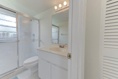 Copropriété à vendre à Sarasota, Floride: 3 chambres, 136.19 m2 № 1798653 - photo 26