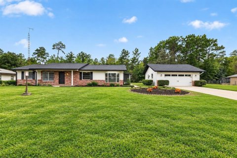 House in Ocala, Florida 3 bedrooms, 137.68 sq.m. № 2354729