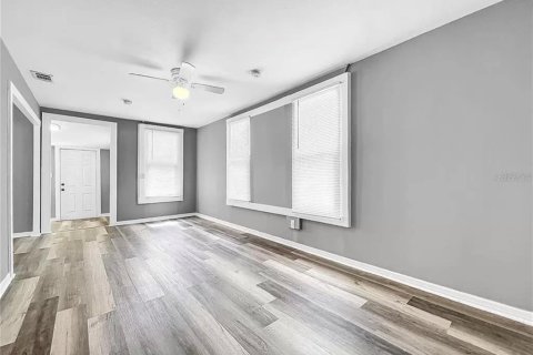 Villa ou maison à vendre à Clearwater, Floride: 2 chambres, 73.02 m2 № 2129924 - photo 8