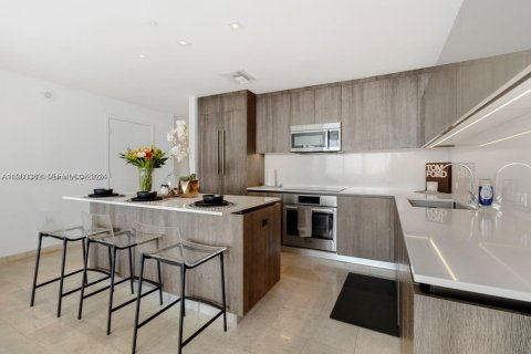 Купить кондоминиум в Майами, Флорида 2 спальни, 130.16м2, № 2027745 - фото 2