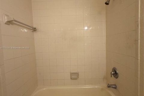 Condo in Homestead, Florida, 3 bedrooms  № 1874557 - photo 17