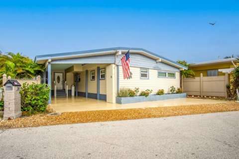 House in Marathon, Florida 3 bedrooms, 122.63 sq.m. № 1850423 - photo 3
