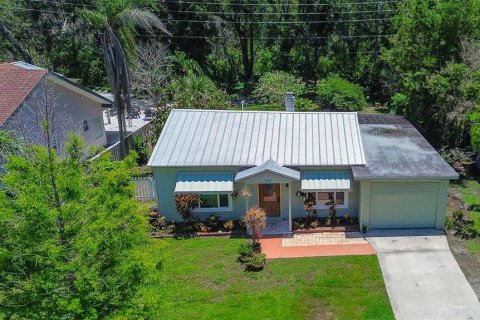 House in Dunedin, Florida 2 bedrooms, 93 sq.m. № 1833106 - photo 3