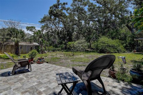 House in Dunedin, Florida 2 bedrooms, 93 sq.m. № 1833106 - photo 24
